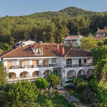 Casa de hóspedes Liotopi 2*